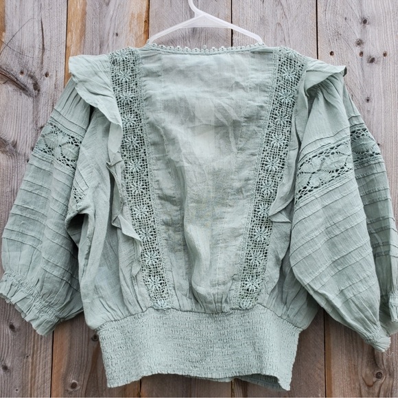 NWT ASTR the Label Anthropologie Faux Wrap Smocked Waist The Wanderer Top med - Picture 5 of 17